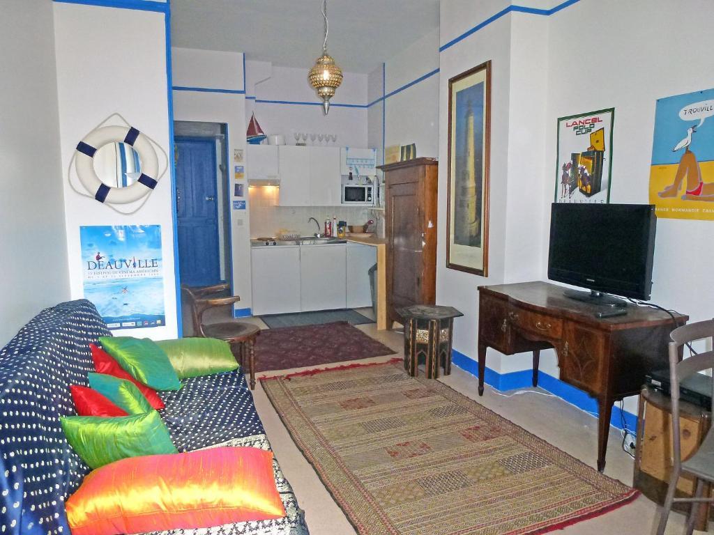 Paradis Les Pieds Sur Le Sable Trouville Palace Rom bilde